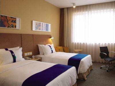 Holiday Inn Express Chengdu Tianhe Bagian luar foto