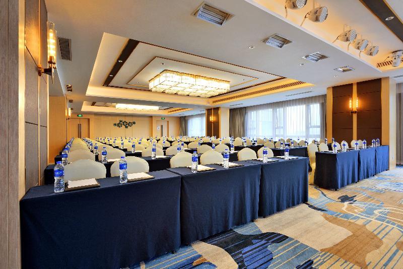Holiday Inn Express Chengdu Tianhe Bagian luar foto