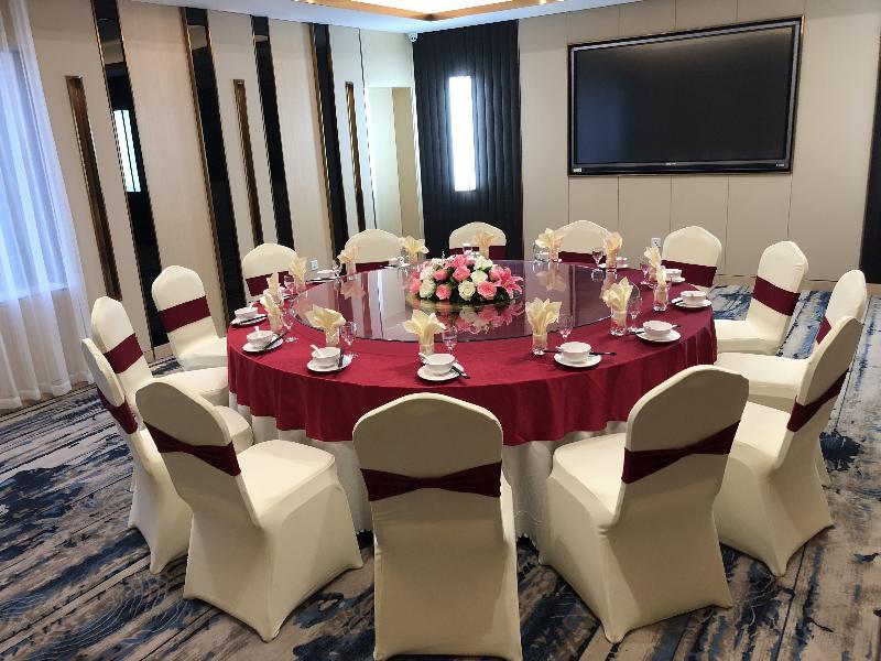 Holiday Inn Express Chengdu Tianhe Bagian luar foto