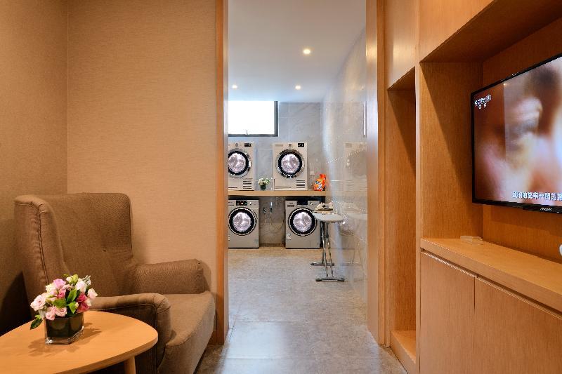 Holiday Inn Express Chengdu Tianhe Bagian luar foto