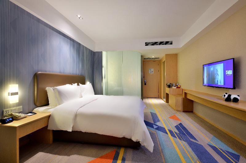 Holiday Inn Express Chengdu Tianhe Bagian luar foto
